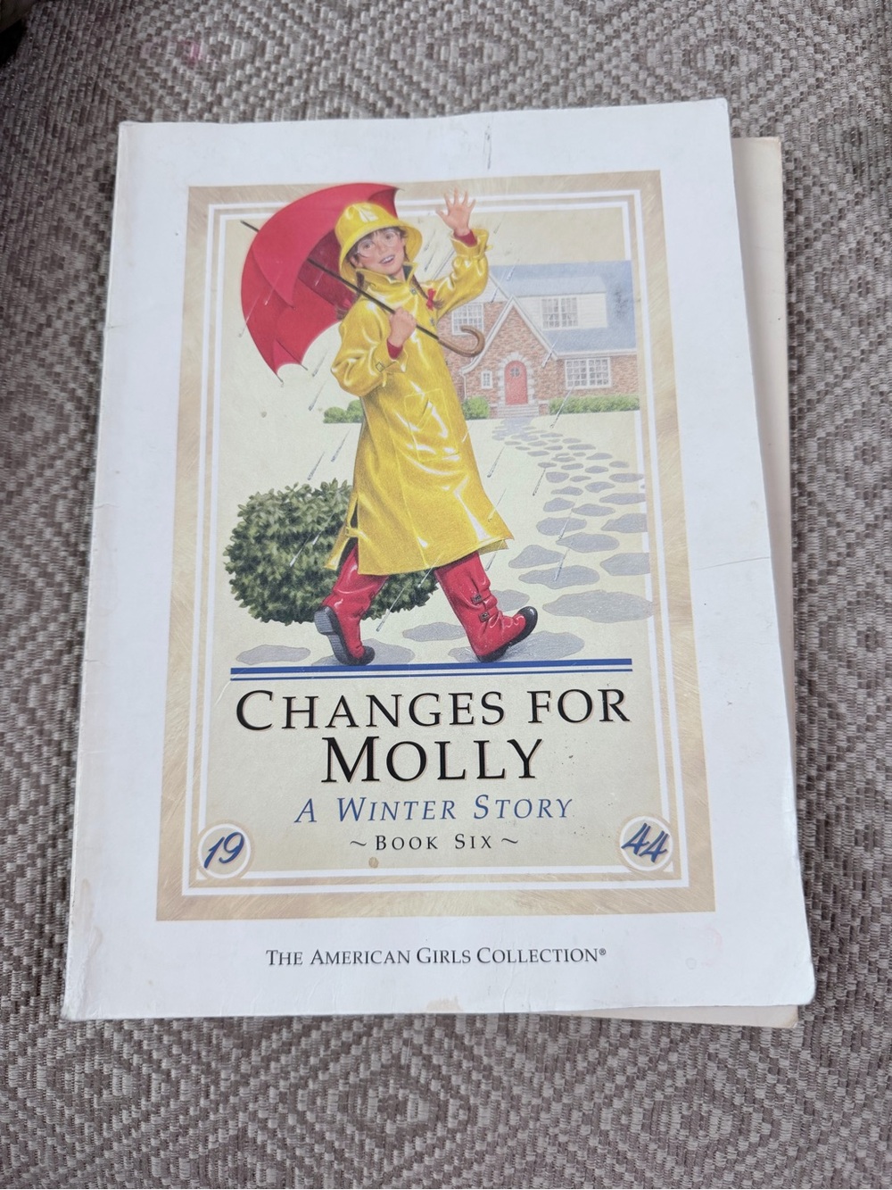 Changes for Molly - A Winter Story (American Girls Collection)